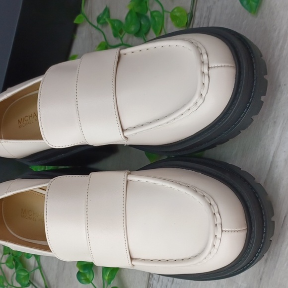 Michael Kors Rocco Lug Sole Loafer NWOB - Picture 2 of 6